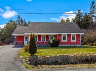 25 Old Rd, Pouch Cove, NL A0A3L0