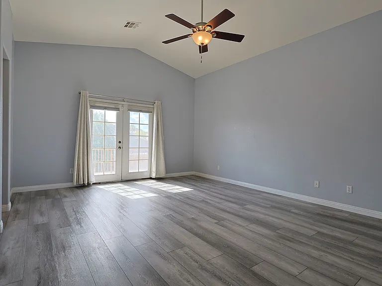 6113 Crystal Talon St — Photo 13