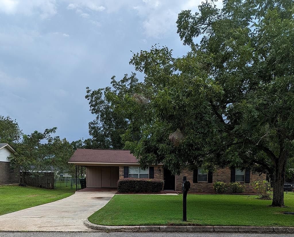 3035 Nottingham Way, Dothan, AL 36305 Zillow