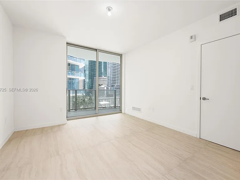 77 SE 5th St #1505 — Photo 31