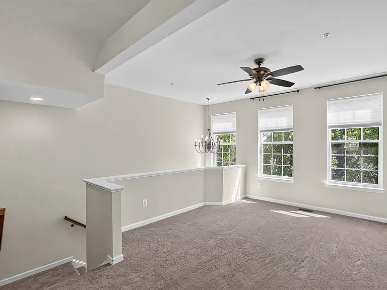 23111 Foxglove Way — Photo 6