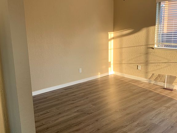 3rd image of 2519 S Cushman Ave