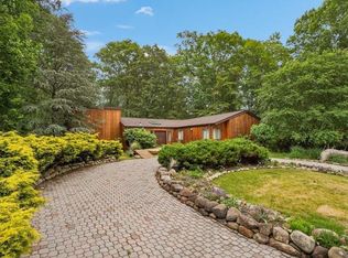 21 Woodfield Rd, Pomona, NY 10970