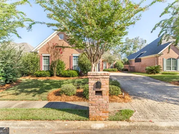 105 Macintosh Ln, Centerville, GA 31028
