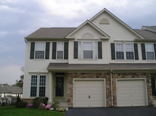 586 Mockingbird Way, Warrington, PA 18976