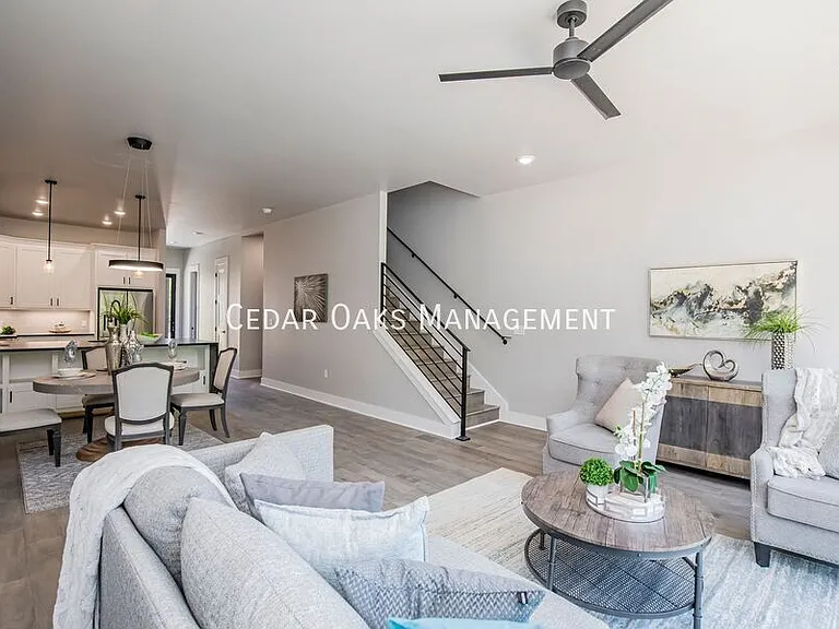 118 E Mountain St #118 — Photo 17