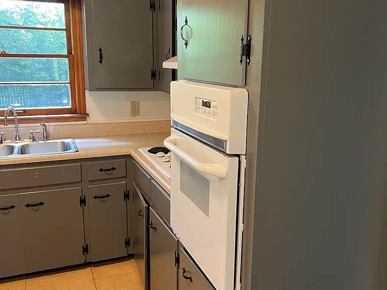 602 Austin Dr NW — Photo 33