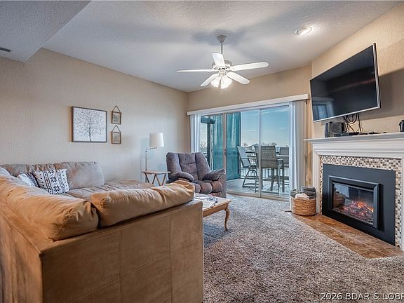 3rd image of 37 Westshore Falls Dr #Unit 3a