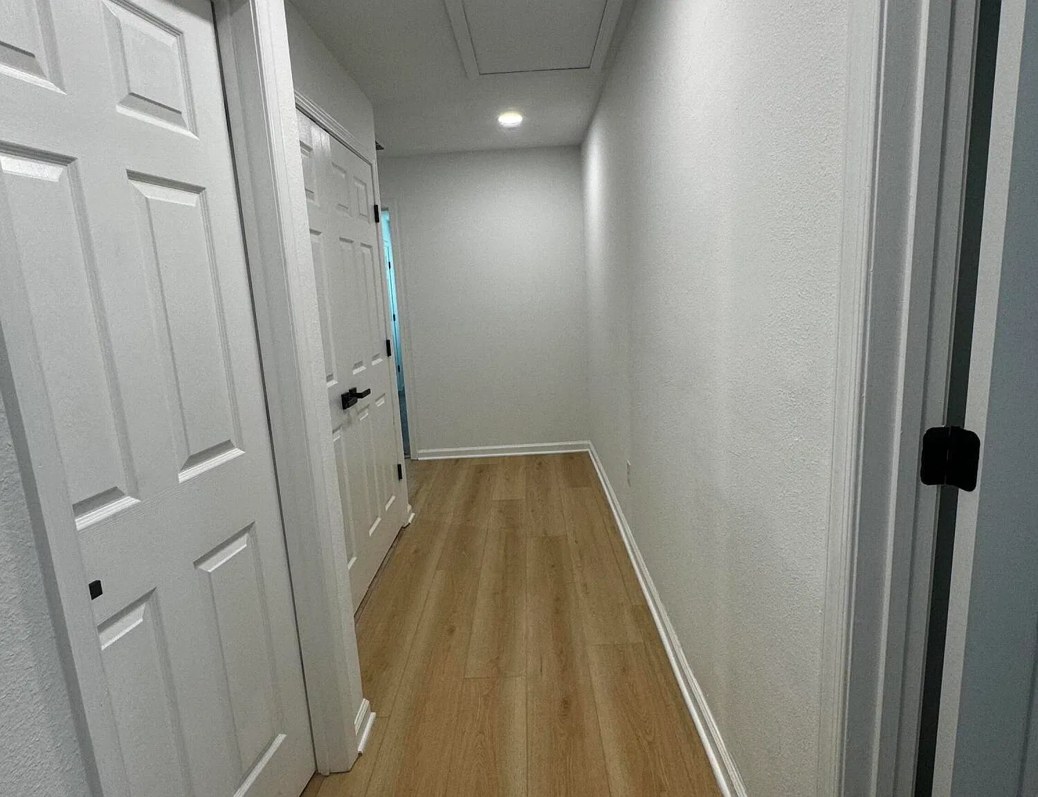 3 bed, 2.5 bath, 1468 sqft, $2,100 — Photo 3