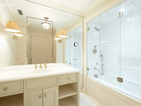 4 East 72nd Street image 13 of 14