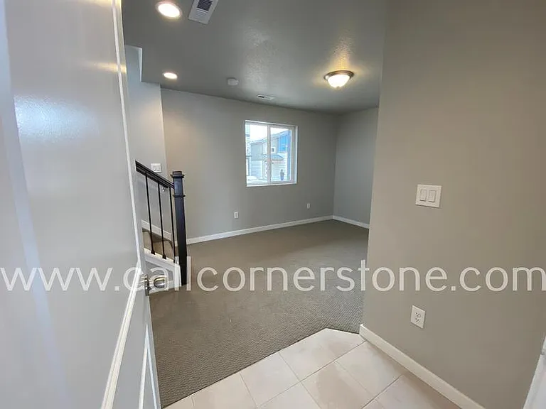 8767 Zeal Ct — Photo 5