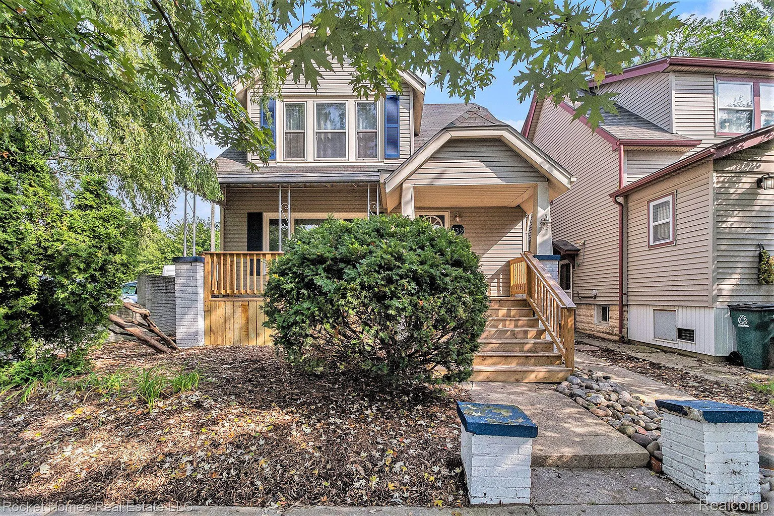 139 E Bennett Ave photo 1