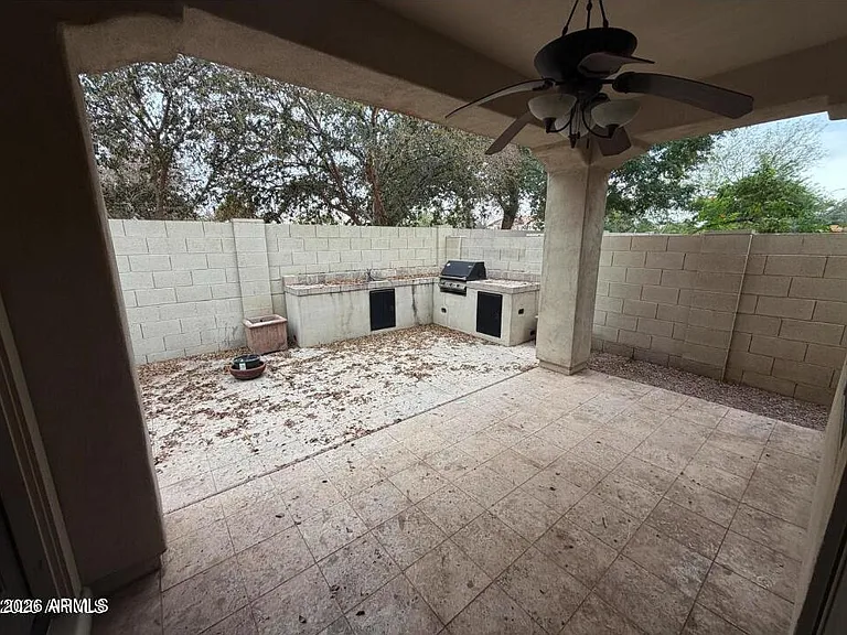 421 W Wisteria Pl — Photo 40