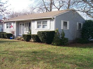 25 Pontiac Rd, Narragansett, RI 02882