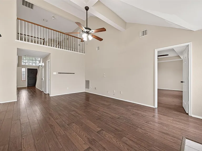 23035 Canal Rd — Photo 11
