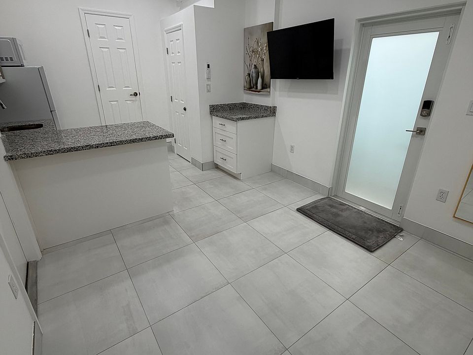 1st image of 1601 SW 153rd Path