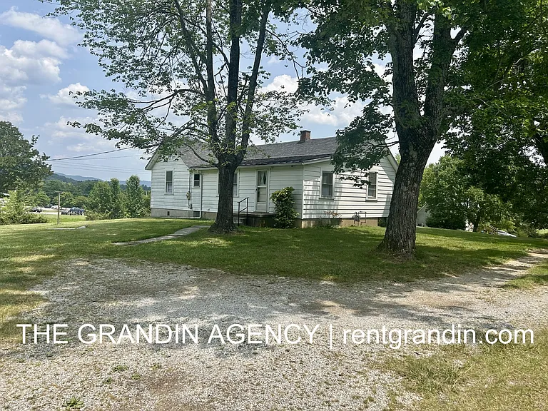 7649 Keaton Dr — Photo 18