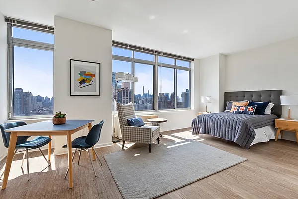 Rented by Greystar | media 2