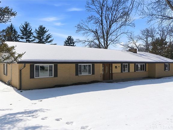 3rd image of 810 E Whipp Rd