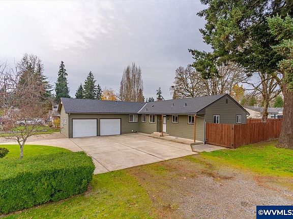 2nd image of 1689 Georgia Ave SE
