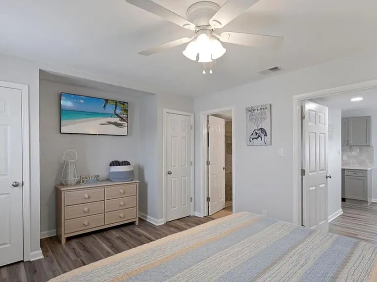 219 Seashore Dr #219 — Photo 24