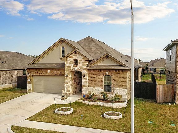 2nd image of 3226 Jacob Ln