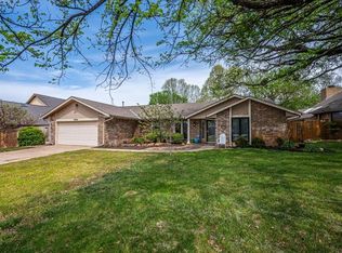 6908 Shoreline Dr, Oklahoma City, OK 73132