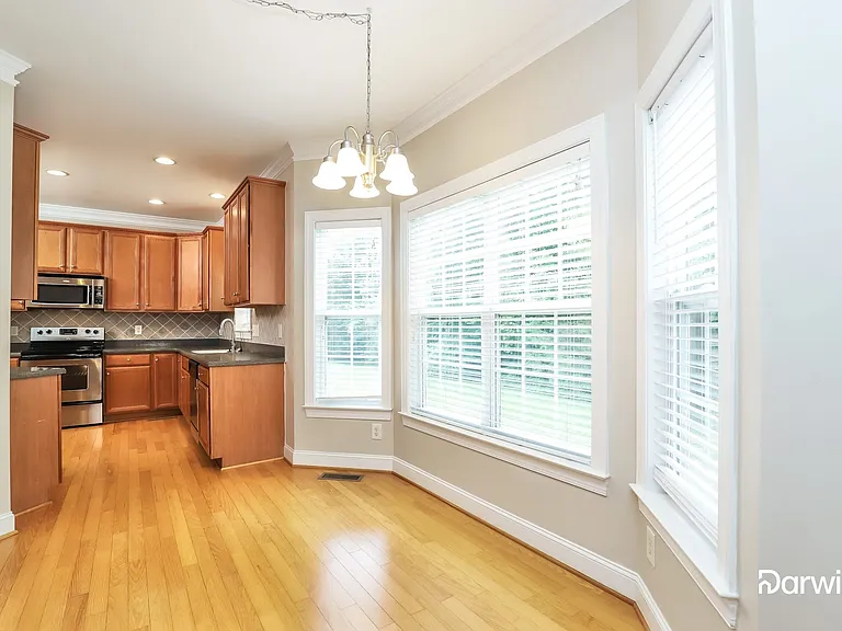116 Eva Dr — Photo 4