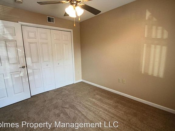 5th image of 1517 Laurel Ave APT 102