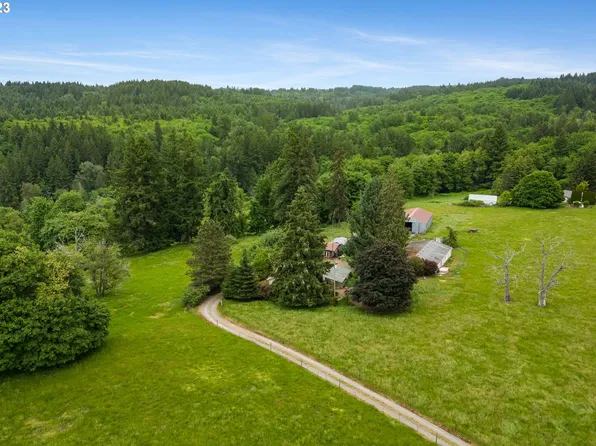 34411 SE Lazy B Ln, Eagle Creek, OR 97022