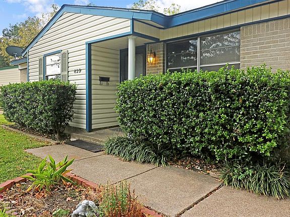 2nd image of 429 Birchwood Cir