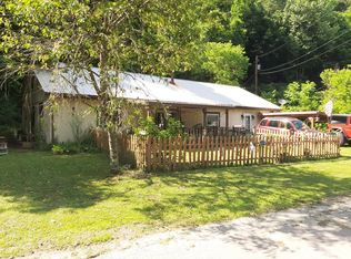 215 Georgetown Rd, Cameron, WV 26033
