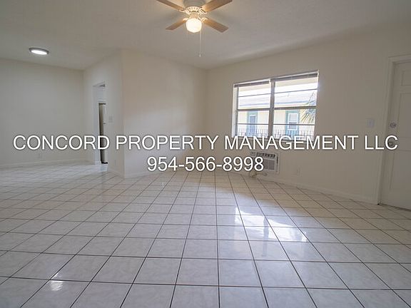 3rd image of 2537 Lincoln St APT 14