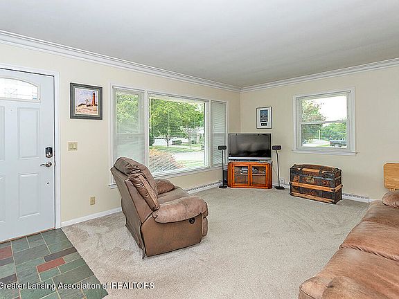 2nd image of 1328 Boynton Dr