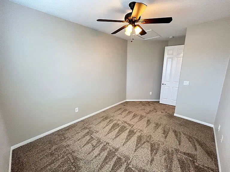 10743 Knickerbocker Ave — Photo 22