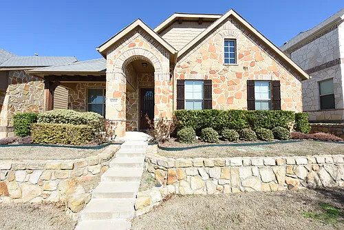 8000 Chickasaw Trl Photo 1