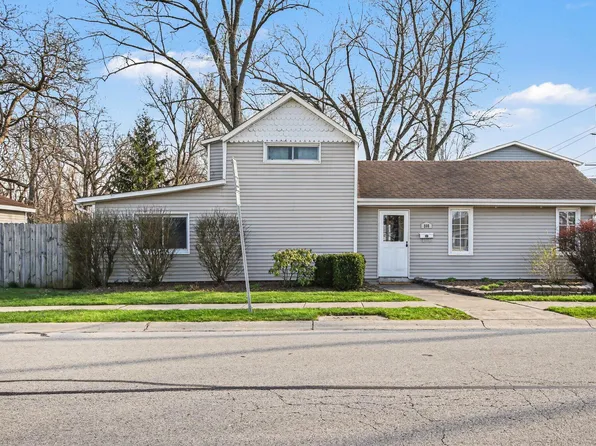 200 Harrington Ave, Crown Point, IN 46307