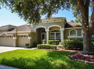 2033 Wexford Green Dr, Valrico, FL 33594
