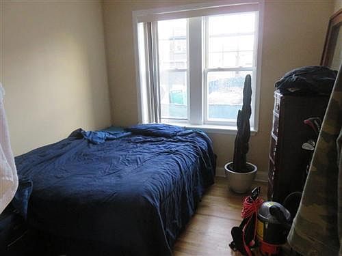 4th image of 3575 W Lyndale St #1M