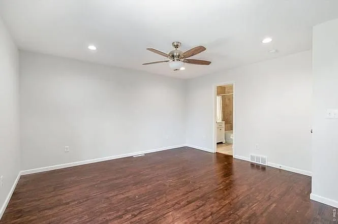 5434 Fossil Ct N — Photo 18