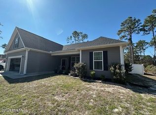 890 Eden Dr, Southport, NC 28461