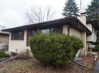 108 Birch Ave, Waukegan, IL 60087