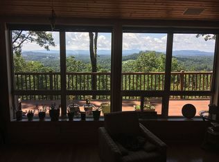 440 Puppet Pl, Hendersonville, NC 28792