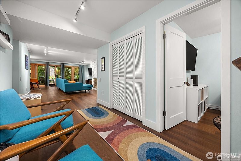 5th image of 1524 NE 140th Street #D2