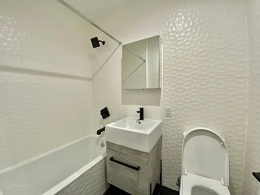 Rented by Simply Brooklyn Realty Inc | media 8