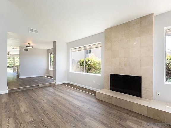 3rd image of 5291 Mount Burnham Dr