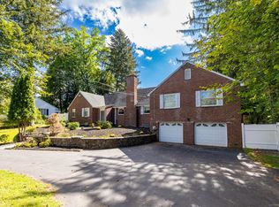 2645 Albany Ave, West Hartford, CT 06117