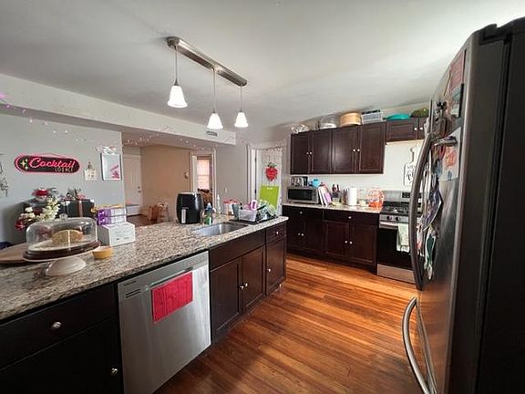 3rd image of 456 Admiral St #1