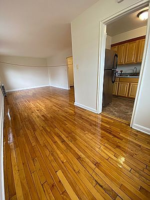 2nd image of 289 Bay 17 St #C31