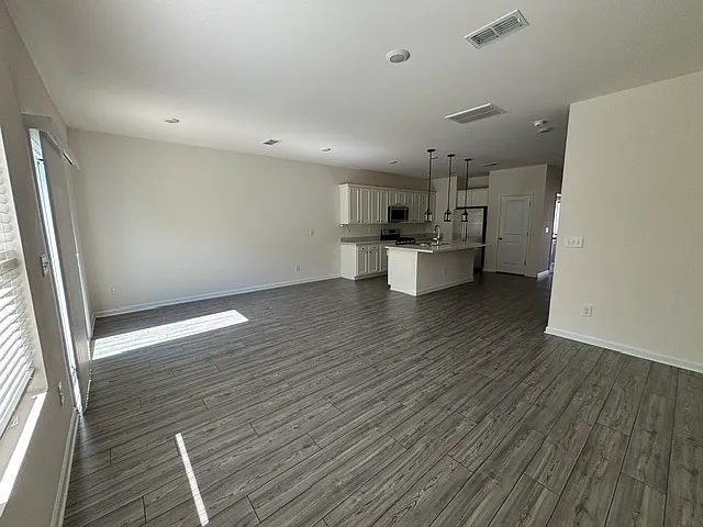 2645 Aubrey St #1 — Photo 10